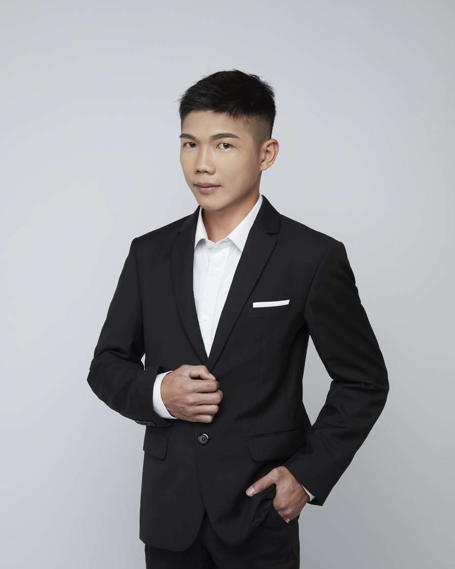 房仲宥來了｜台中房仲鄧宥均